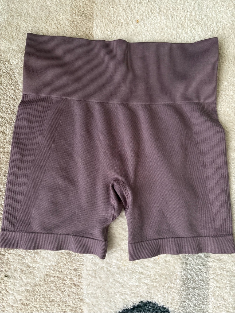 Seamless High-Rise Bike Shorts in Mauve